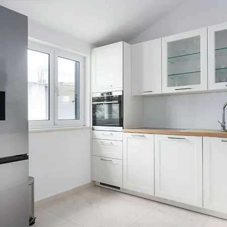 Eva Apartment