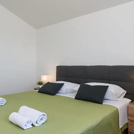 Eva Apartment *