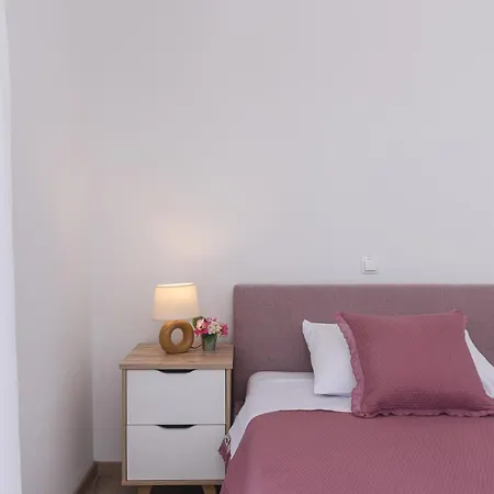 Apartman Eva *