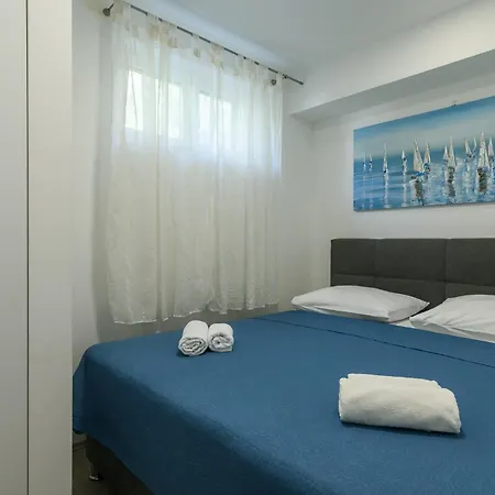 Apartman Eva *