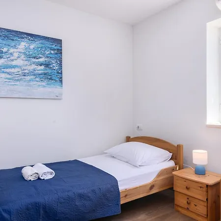 Apartman Eva *