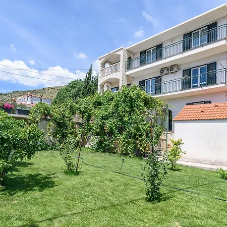 Eva Apartment Trogir