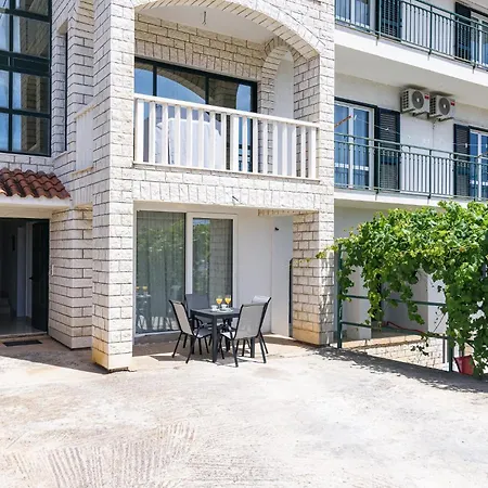 Eva Apartment Trogir